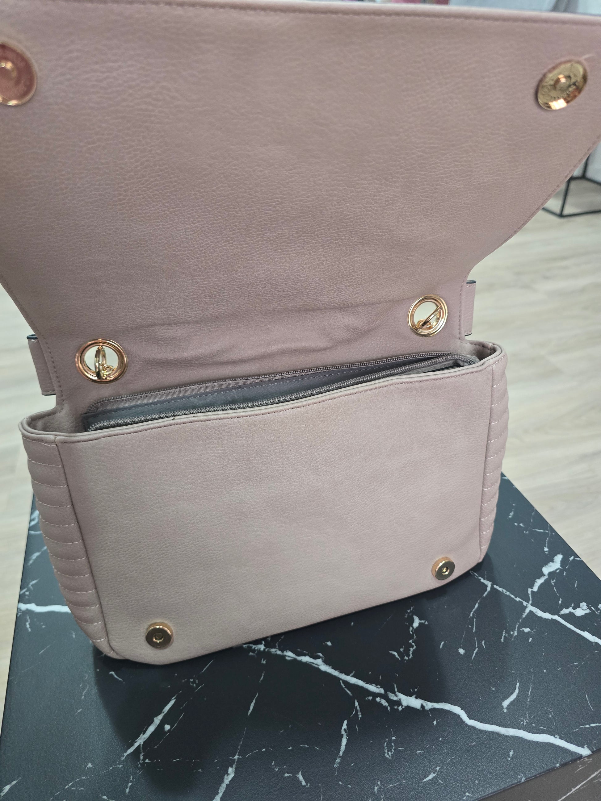 Stylische Biker-Tasche – Eyecatcher für jedes Outfit