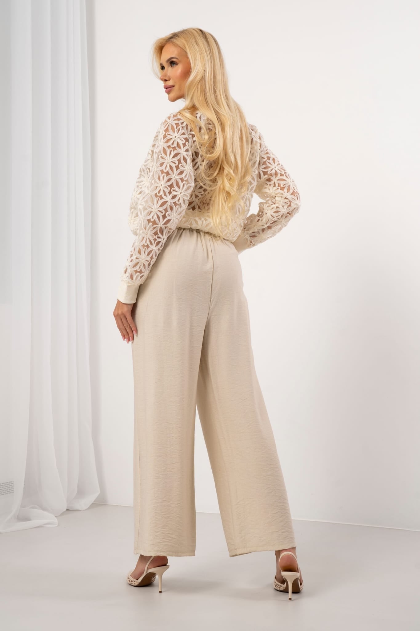 Luftige Wide-Leg Sommerhose mit Leinen-Optik & Ethno-Details