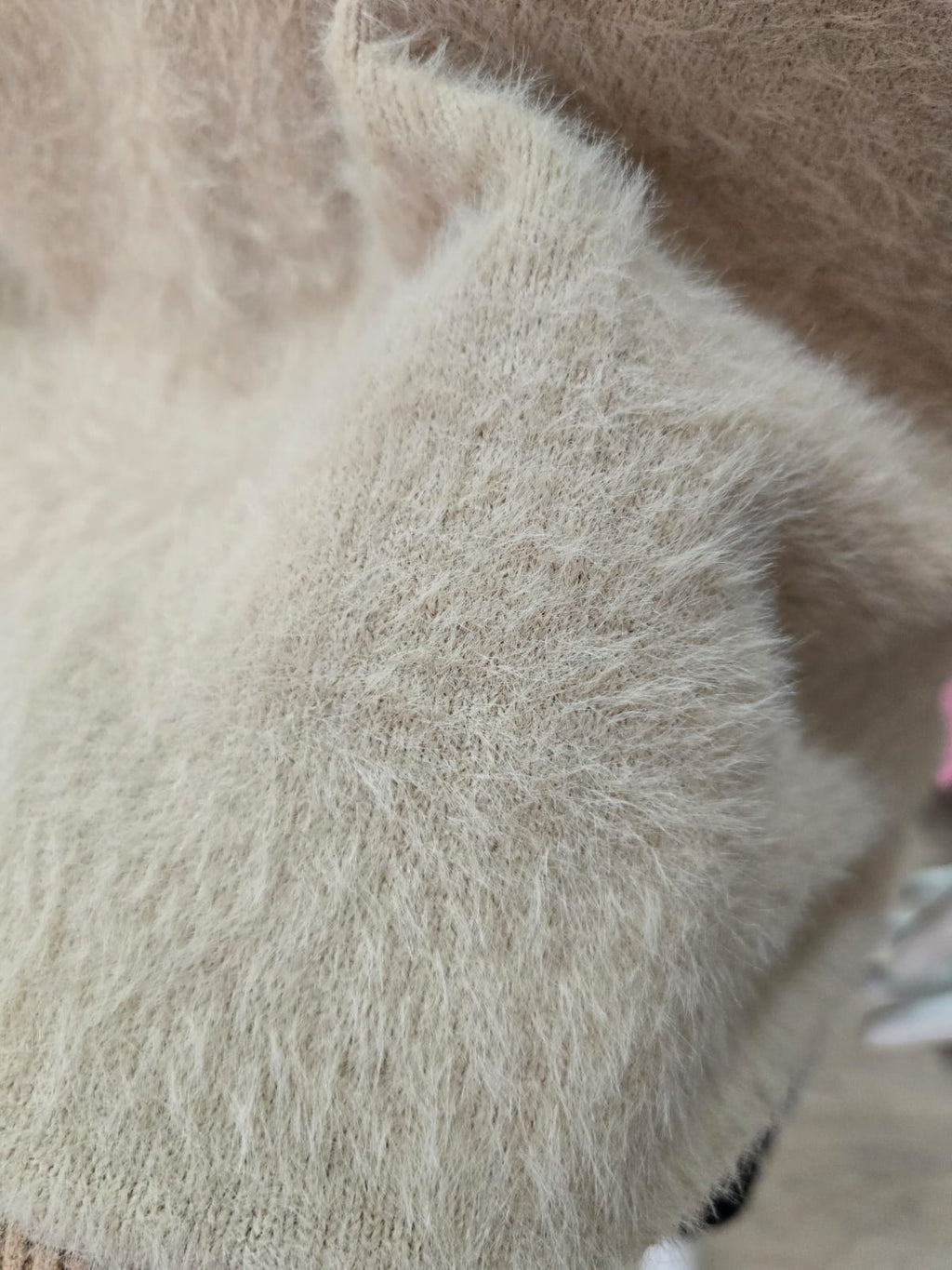 Kuscheliger V-Ausschnitt Pullover im Fluffy-Look