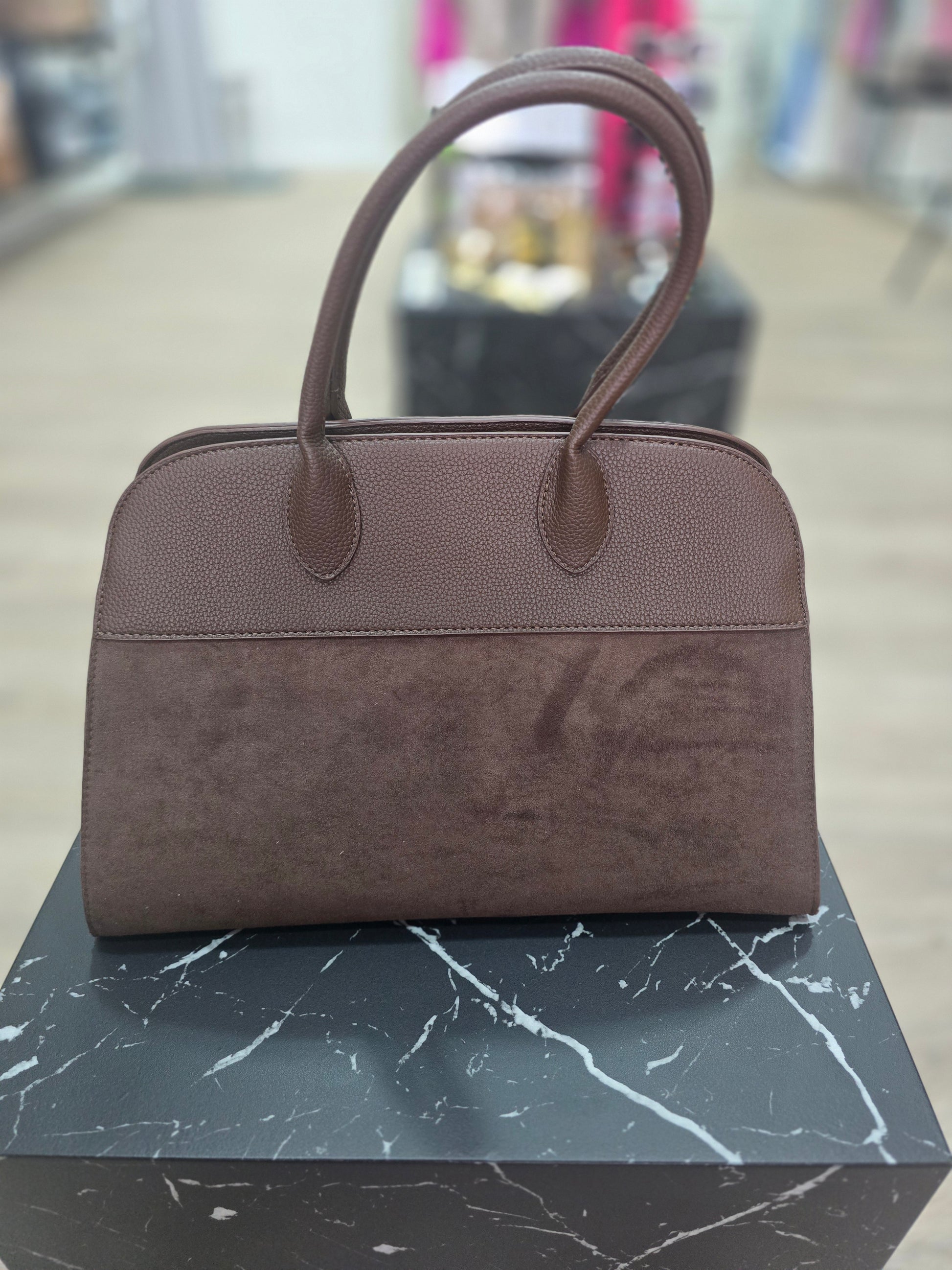 Elegante Damenhandtasche in Braun