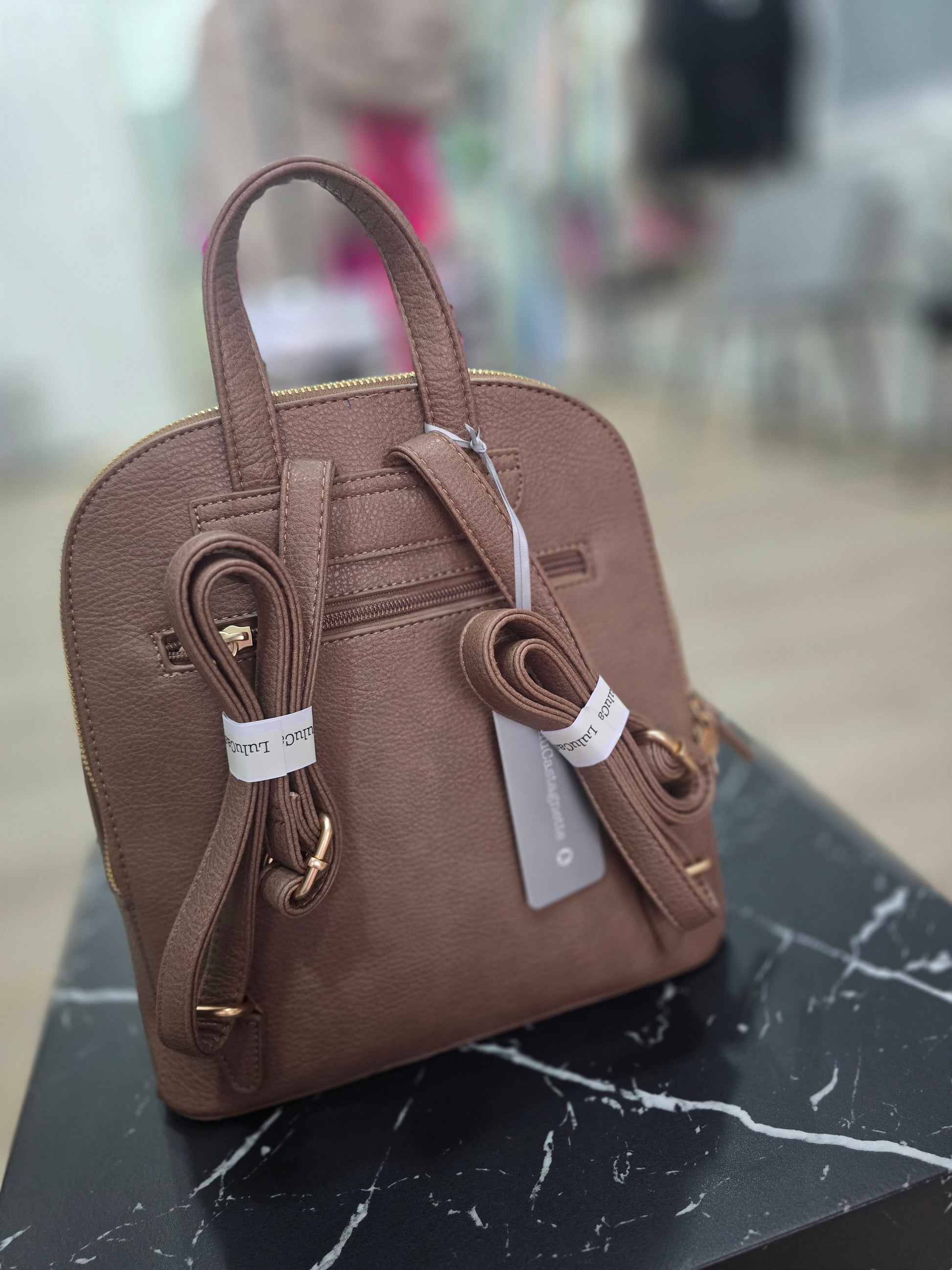 Eleganter Damen Rucksack in Braun