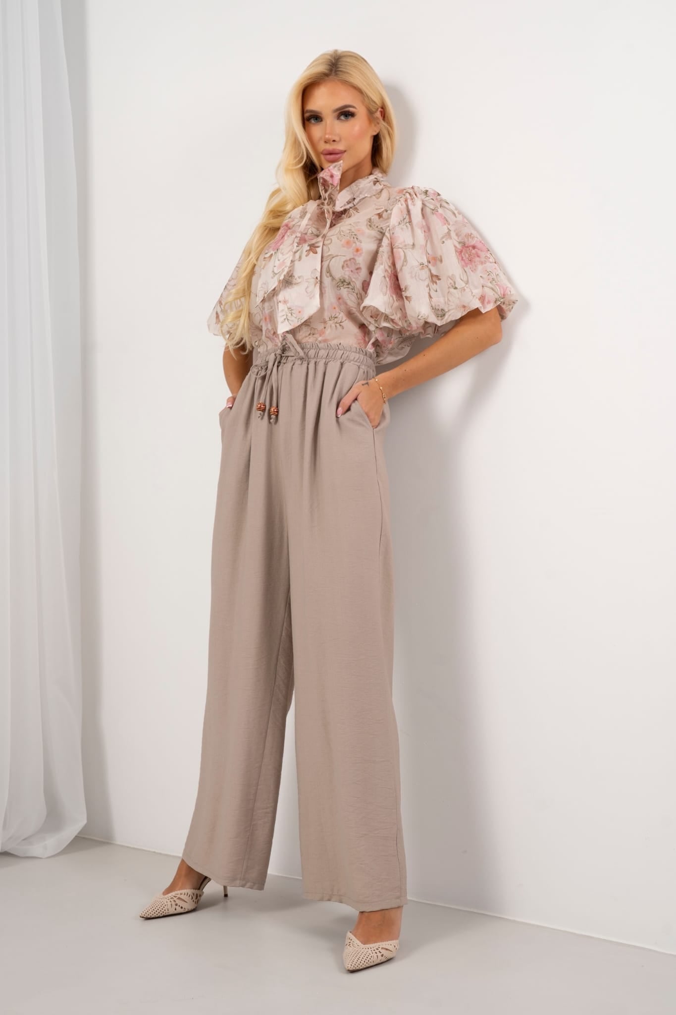 Luftige Wide-Leg Sommerhose mit Leinen-Optik & Ethno-Details