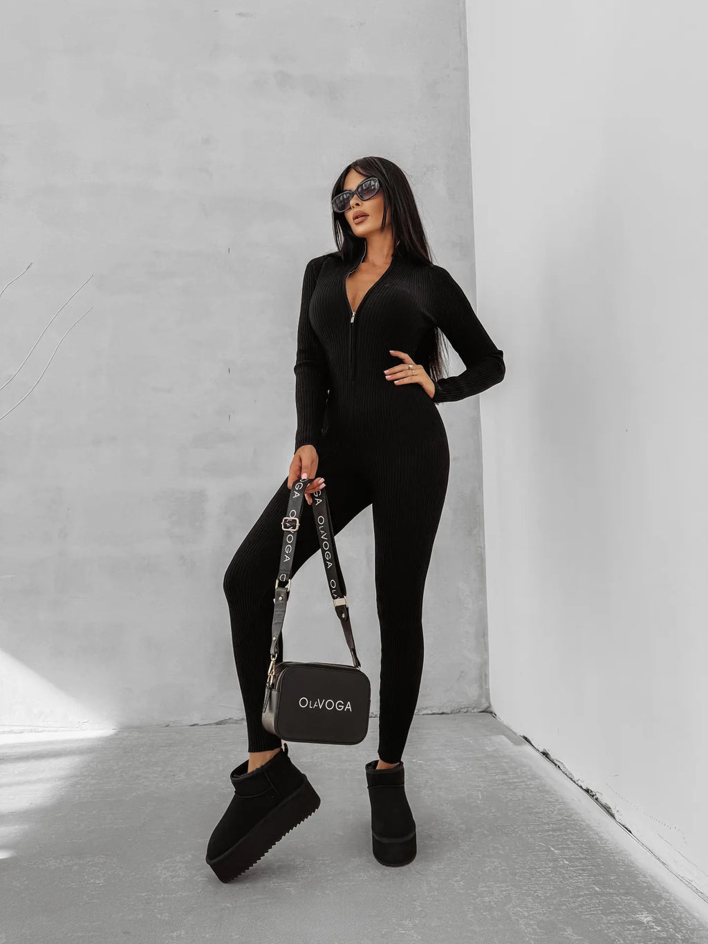 OLAVOGA NEXTION Damen-Overall mit Rippenstruktur - Schwarz