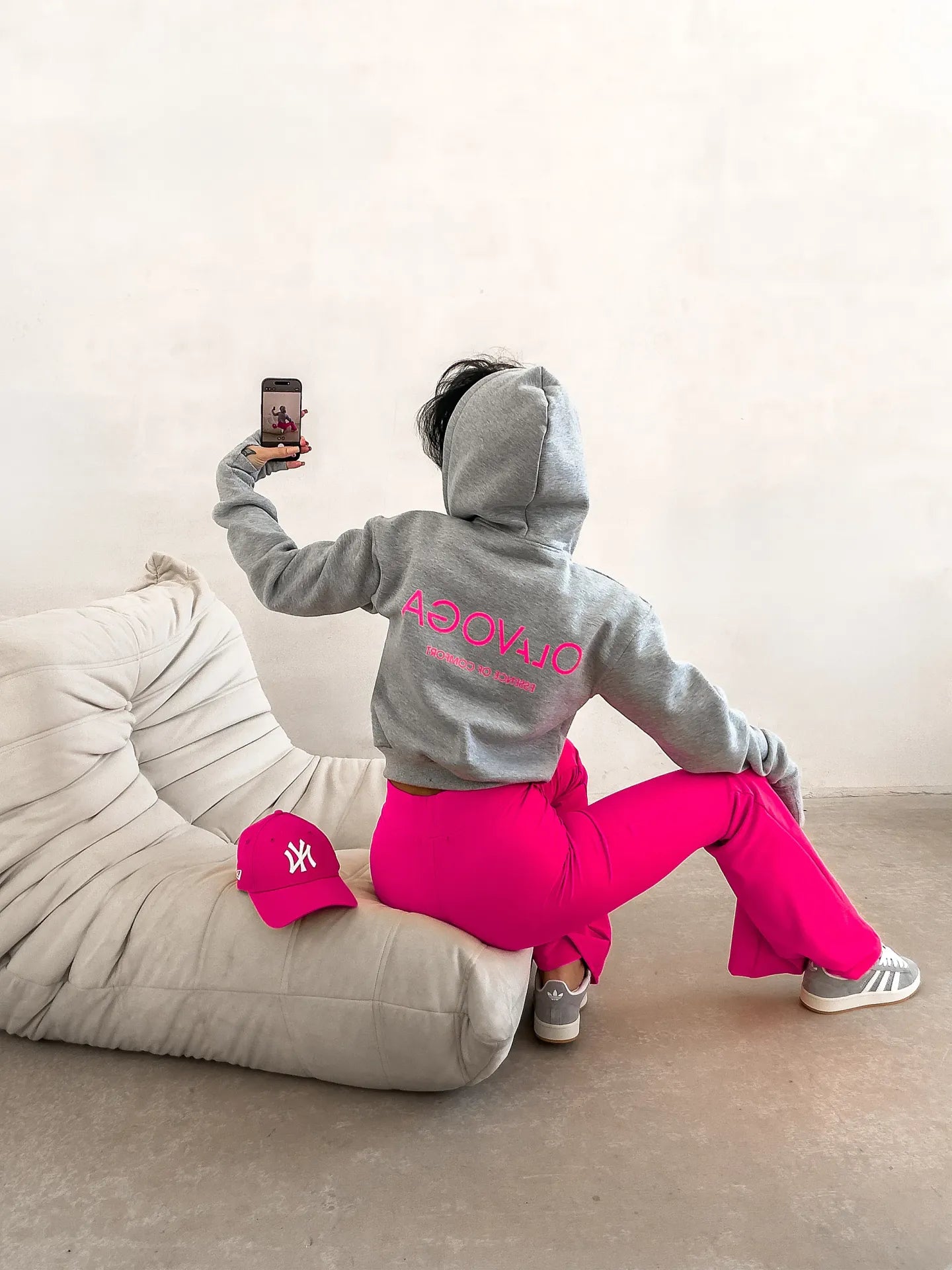 Damen Hoodie OLAVOGA – Komfortabel & Modern