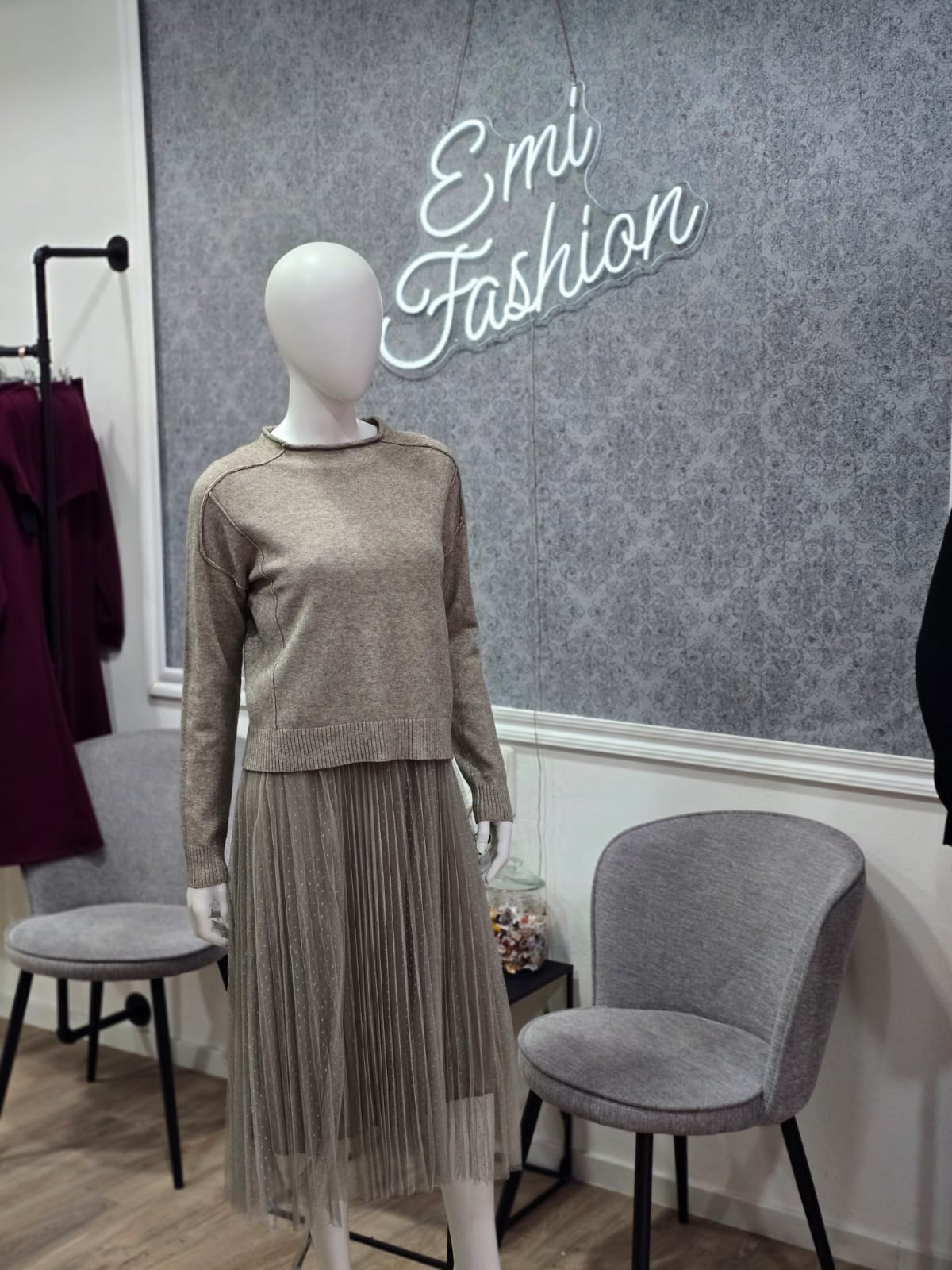 2er-Set: Cropped Pullover & Tüll-Plissee-Rock