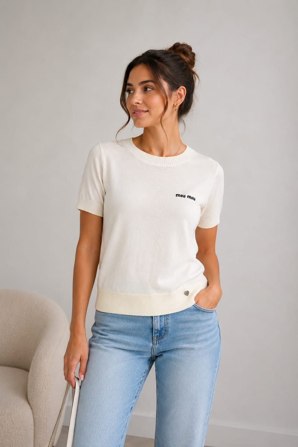 Klassischer Feinstrick-Pullover in Creme – Zeitlose Eleganz
