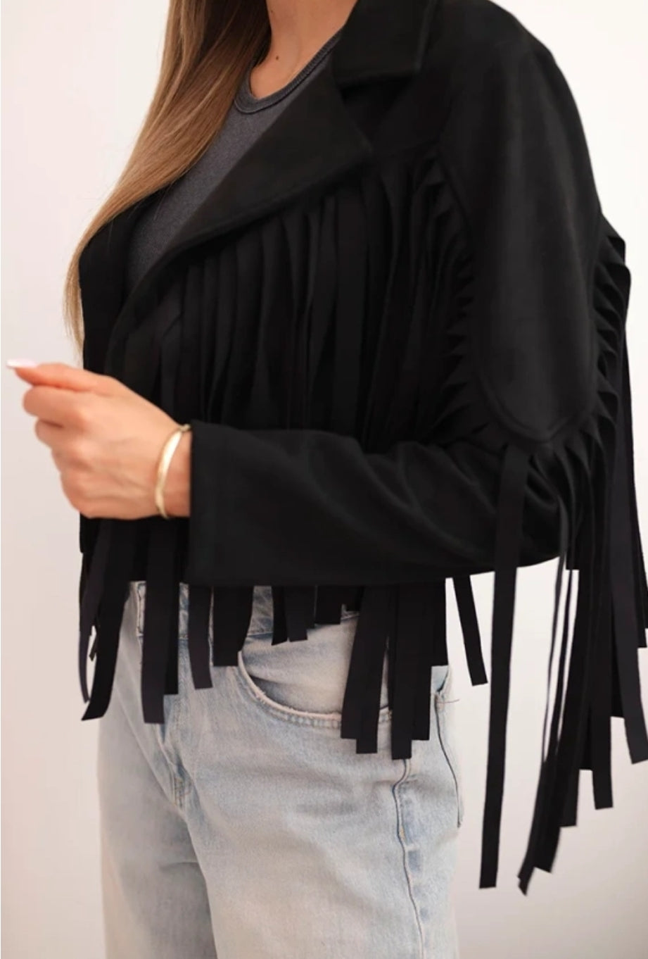 Damenjacke mit Fransen – Boho Vibes aus Italien