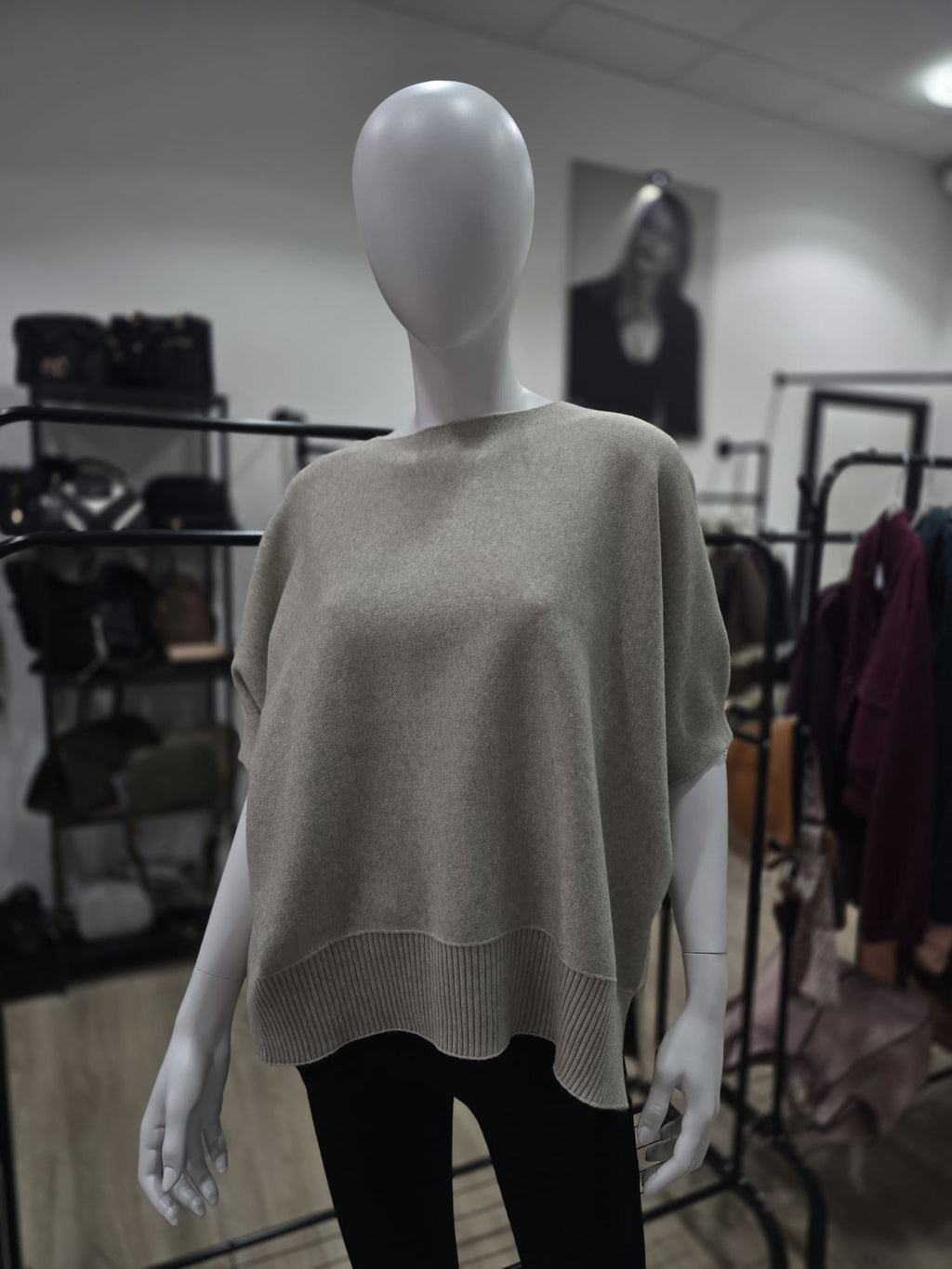 Elegantes Kurzarm-Poncho-Oberteil