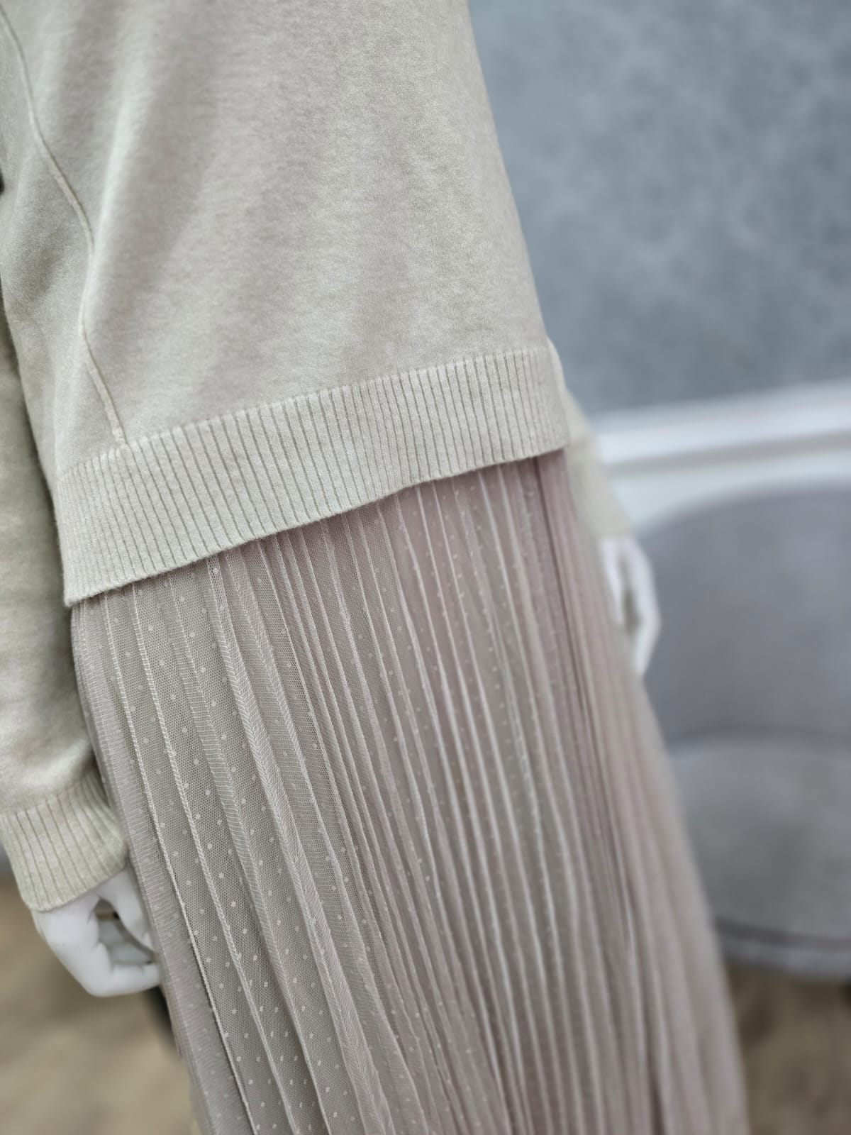 2er-Set: Cropped Pullover & Tüll-Plissee-Rock