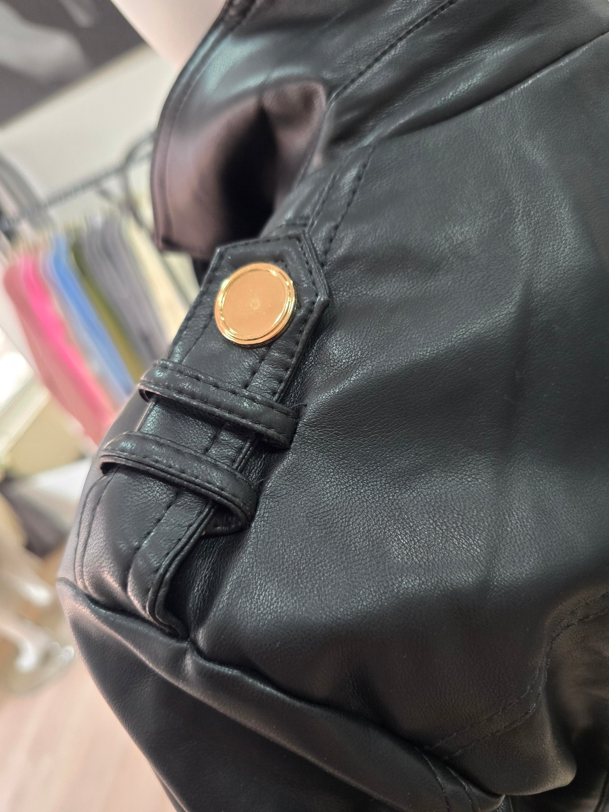 Oversize Lederjacke im Military Style