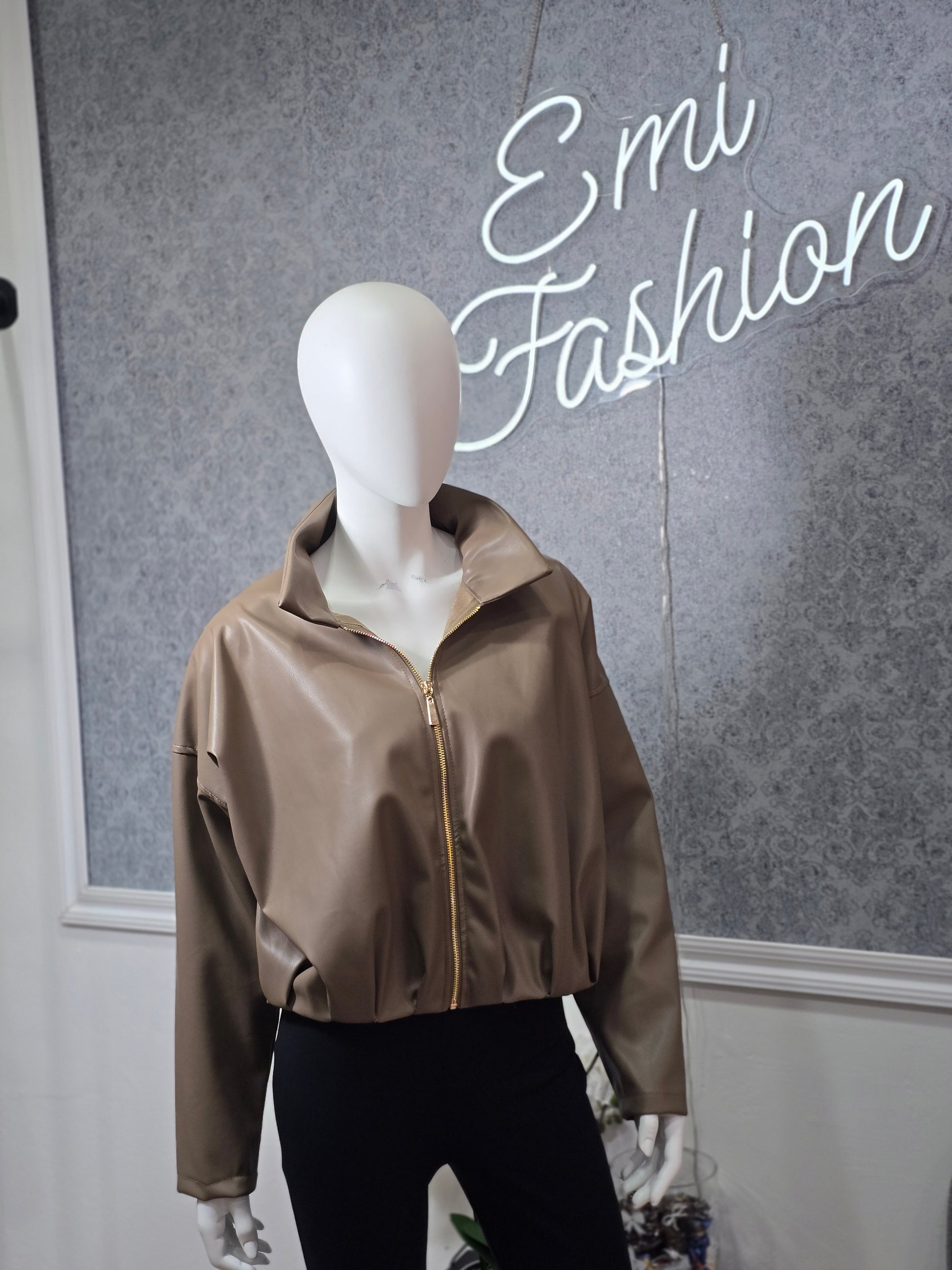 Damen Kunstlederjacke mit Reißverschluss – Made in Italy