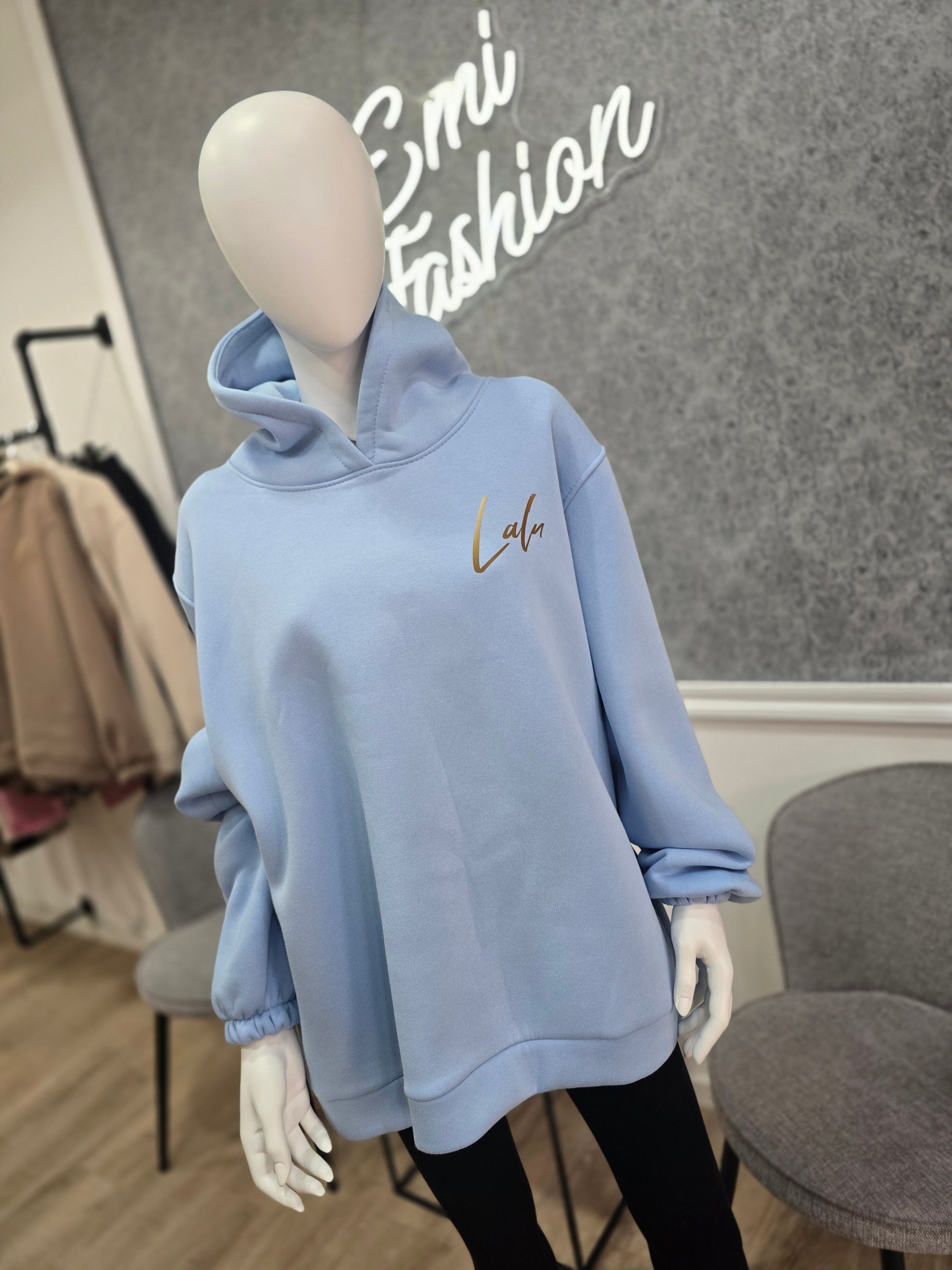 Sweatshirt mit Tasche und Kapuze von LALU